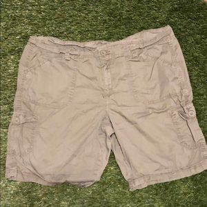 Women’s Plus Size Cargo Shorts